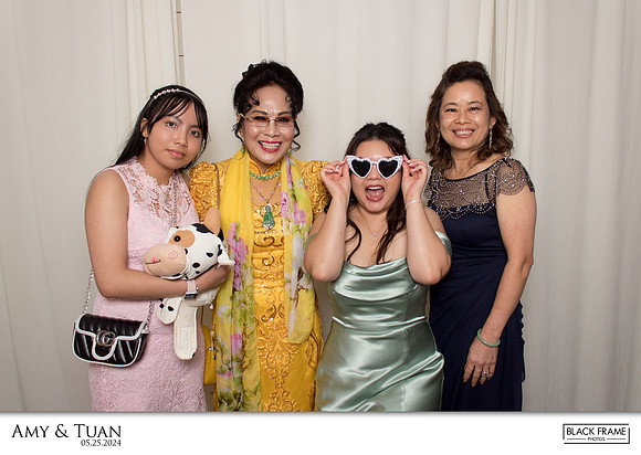 10088 - Amy + Tuan Wedding Photobooth 2024