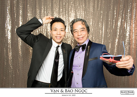 60234 - Bao-Ngoc + Van Wedding Photobooth 2025