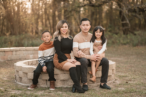 11211 - Tiffany + Mike Family Session 2020