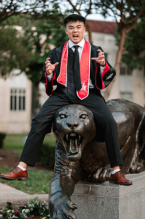 10803 - Dylan Nguyen Graduation Portraits 2023