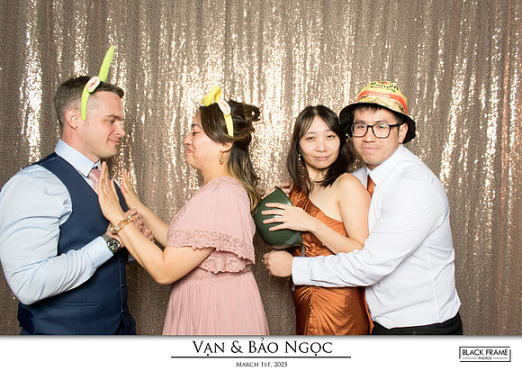 60219 - Bao-Ngoc + Van Wedding Photobooth 2025
