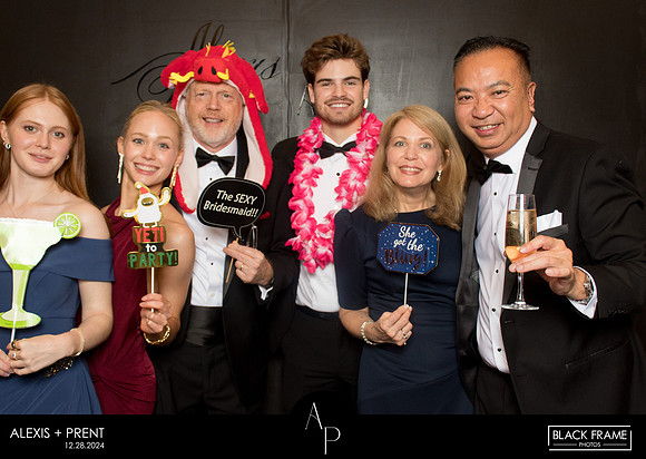 70156 - Alexis + Prent Wedding Photobooth 2024