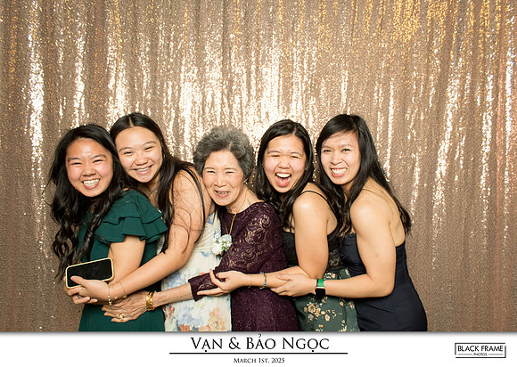 60201 - Bao-Ngoc + Van Wedding Photobooth 2025