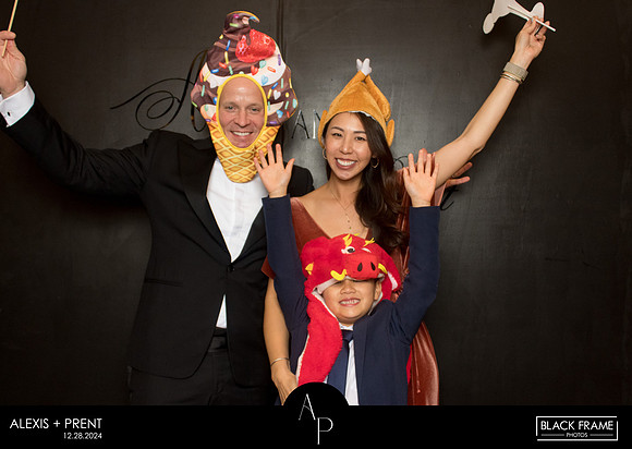 70022 - Alexis + Prent Wedding Photobooth 2024