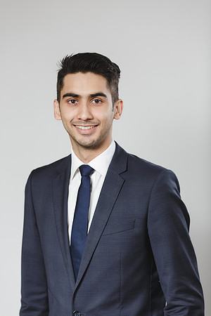 10098 - ZT Wealth Headshots 3