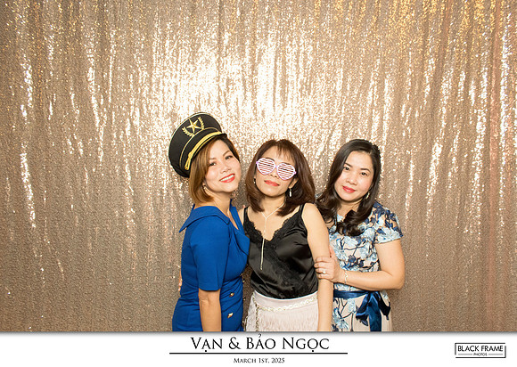 60062 - Bao-Ngoc + Van Wedding Photobooth 2025