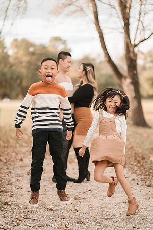11606 - Tiffany + Mike Family Session 2020