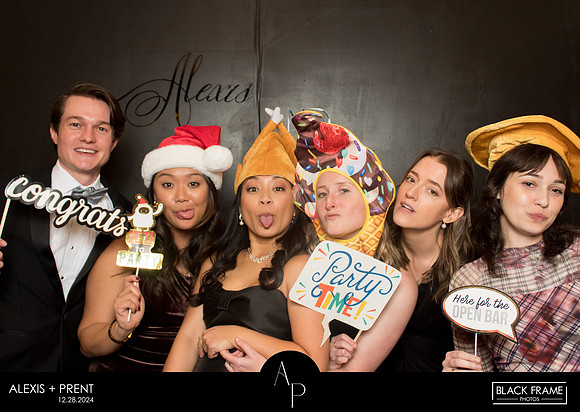 70031 - Alexis + Prent Wedding Photobooth 2024