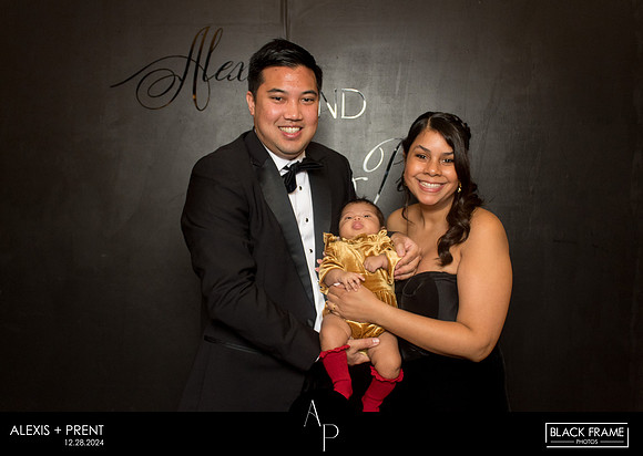 70108 - Alexis + Prent Wedding Photobooth 2024