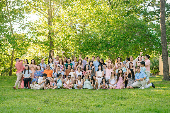 20576 - Luong Extended Family Session 2024