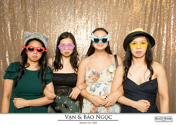 60036 - Bao-Ngoc + Van Wedding Photobooth 2025