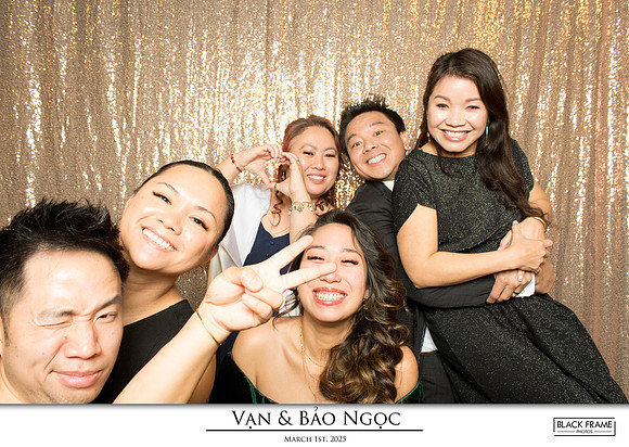 60066 - Bao-Ngoc + Van Wedding Photobooth 2025