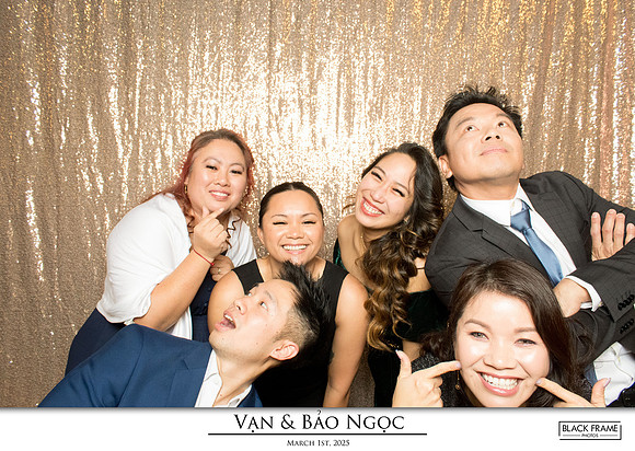 60069 - Bao-Ngoc + Van Wedding Photobooth 2025