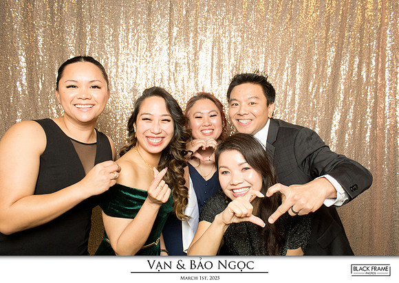 60064 - Bao-Ngoc + Van Wedding Photobooth 2025