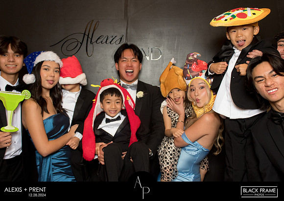 70095 - Alexis + Prent Wedding Photobooth 2024