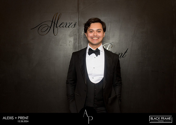 70183 - Alexis + Prent Wedding Photobooth 2024