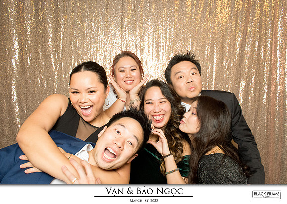 60065 - Bao-Ngoc + Van Wedding Photobooth 2025
