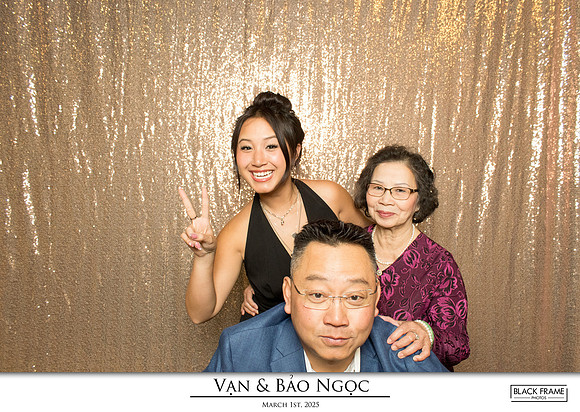60052 - Bao-Ngoc + Van Wedding Photobooth 2025