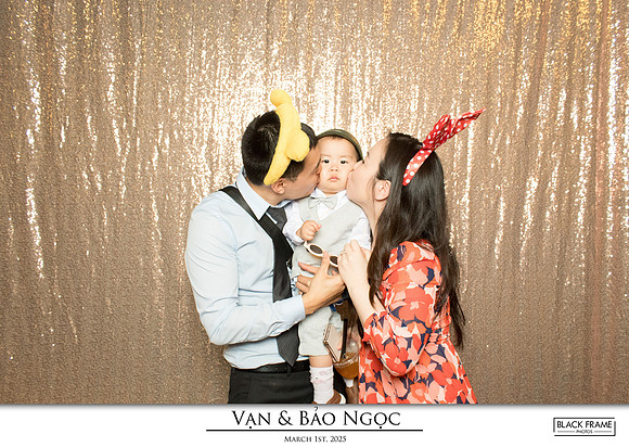 60075 - Bao-Ngoc + Van Wedding Photobooth 2025